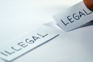 legalni i nielegalni - porównanie