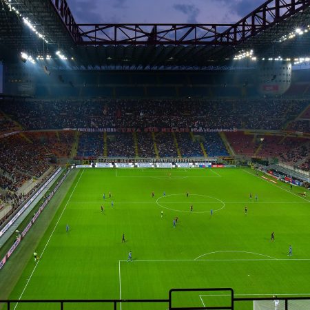 Analiza Meczu AC Milan vs. Inter Mediolan – Typy i Przewidywania